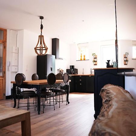 Les Charmes De Liege Apartment Valenciennes Luaran gambar