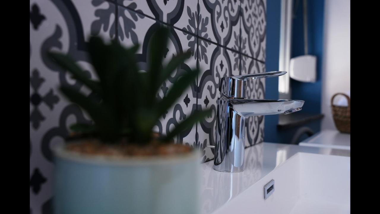 Les Charmes De Liege Apartment Valenciennes Luaran gambar